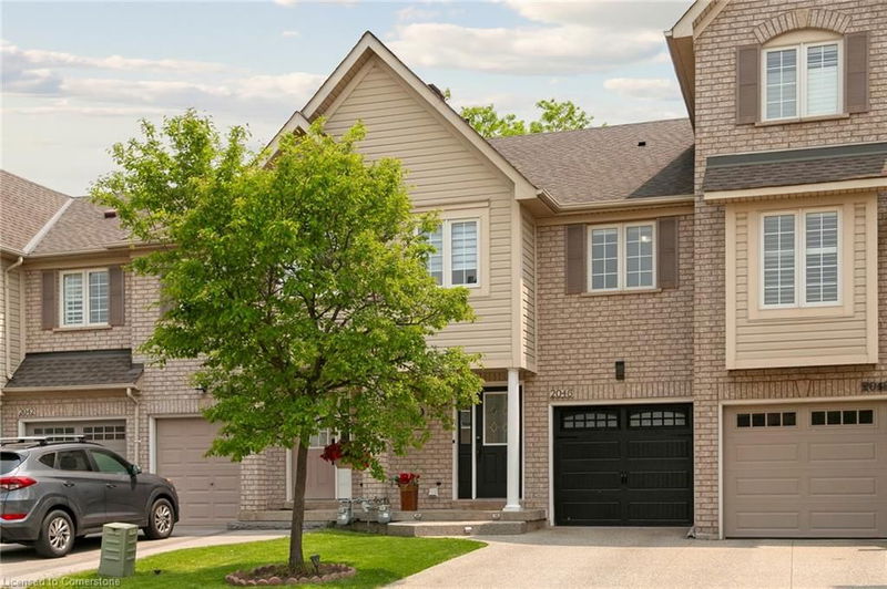 2046 Glenhampton Road, Oakville, Ontario