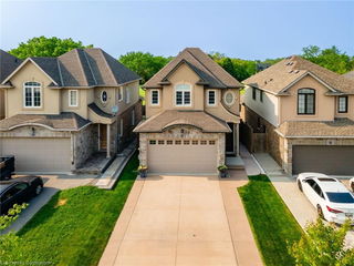 8673 Jennifer Crescent