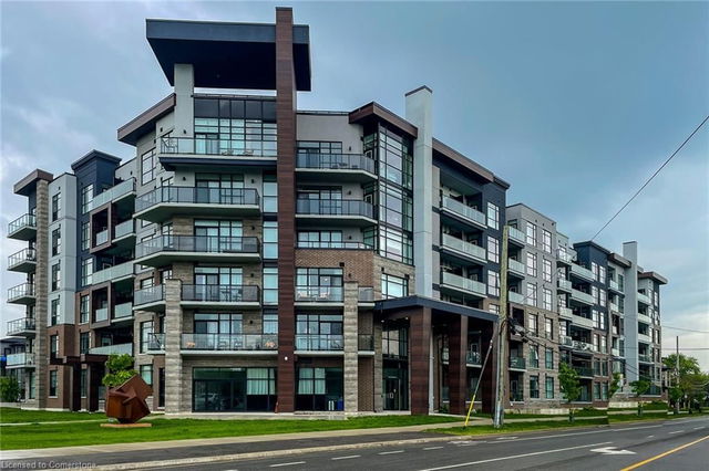 218 - 600 North Service Road