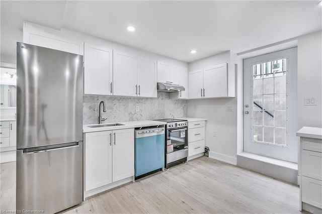 B2 - 216 Ravenbury Drive