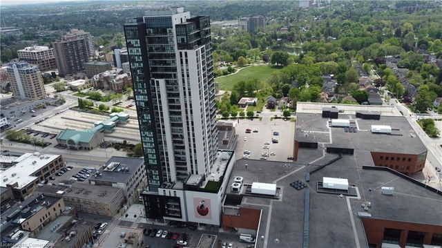 1601 - 60 Charles Street W