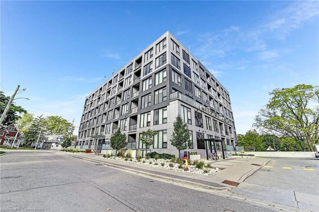 14 - 690 King Street W