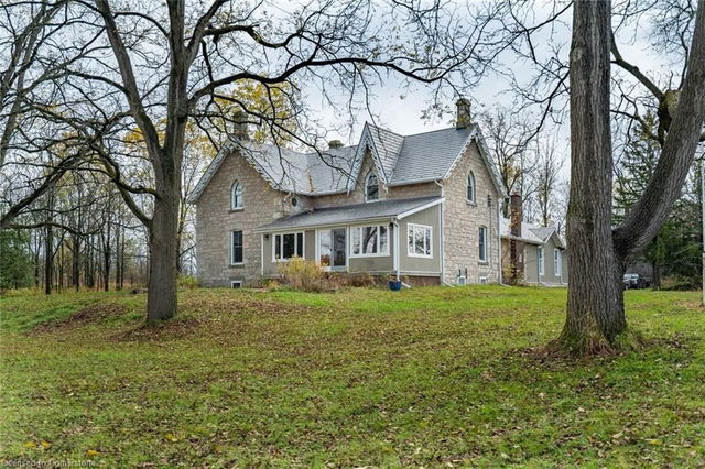 1172 8th Concession Road W