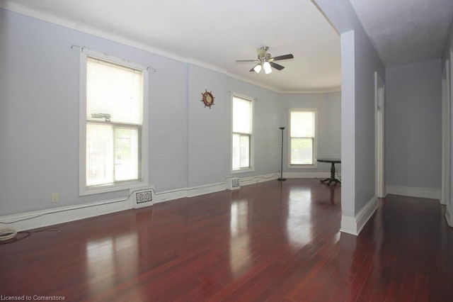 upper level - 83 Walnut Street S