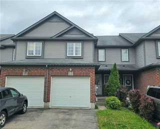 216 Featherstone Crescent