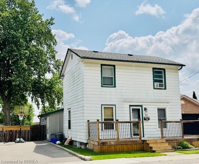 82 Dumfries Street, Paris, Ontario