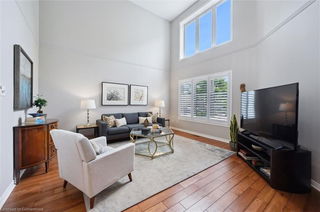 52 Camm Crescent