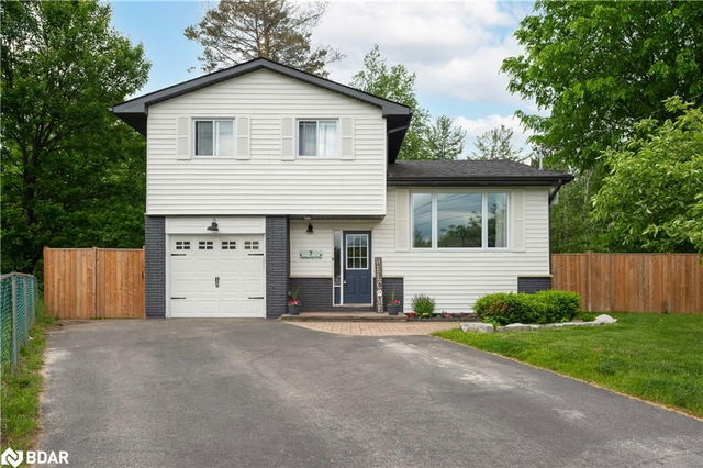 7 Ashburton Crescent
