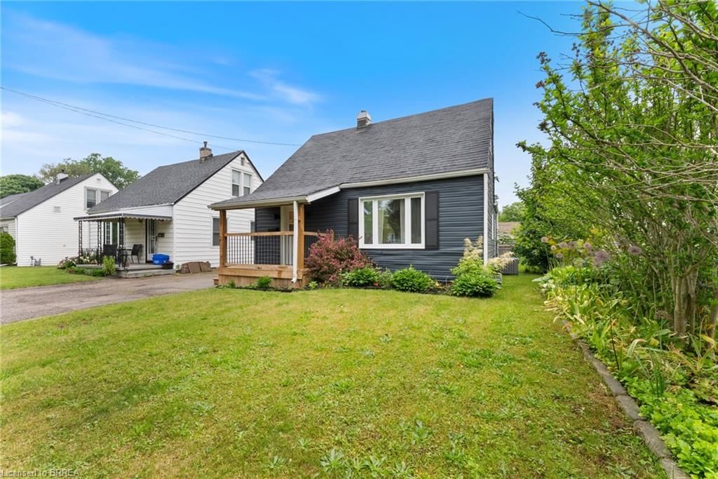 Single Family Residence for sale at 127 Wilkes Street, Brantford, Holmedale, N3T 4W4 - MLS: 40738830