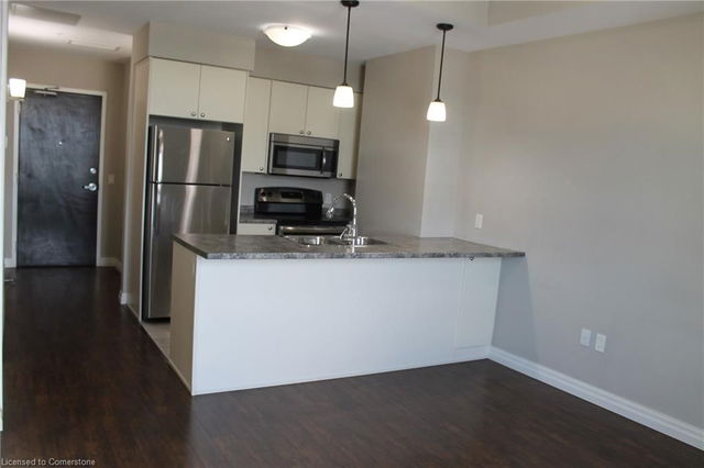 1101 - 112 King Street E