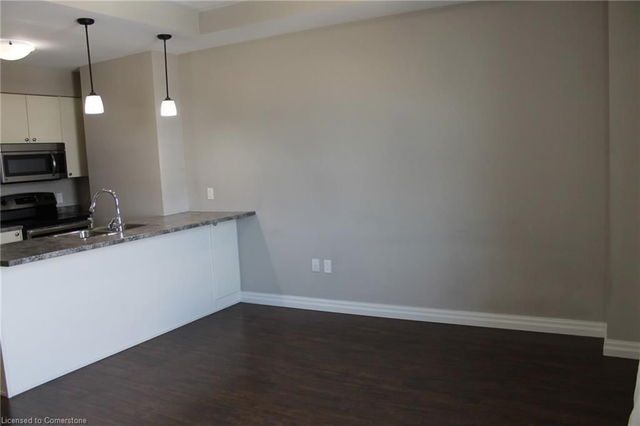 1101 - 112 King Street E