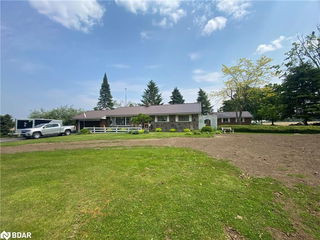 978 15/16 Sideroad E Sideroad E