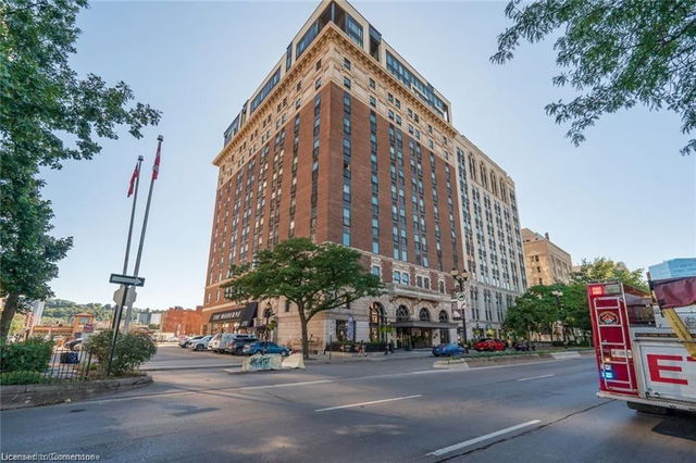 910 - 112 King Street E
