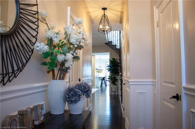 Upper - 64 Narbonne Crescent