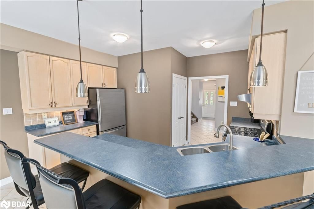 Single Family Residence sold at 49 Lawlor Street, Georgetown, ON, L7G 6B8 - GE Georgetown - MLS: 40739639