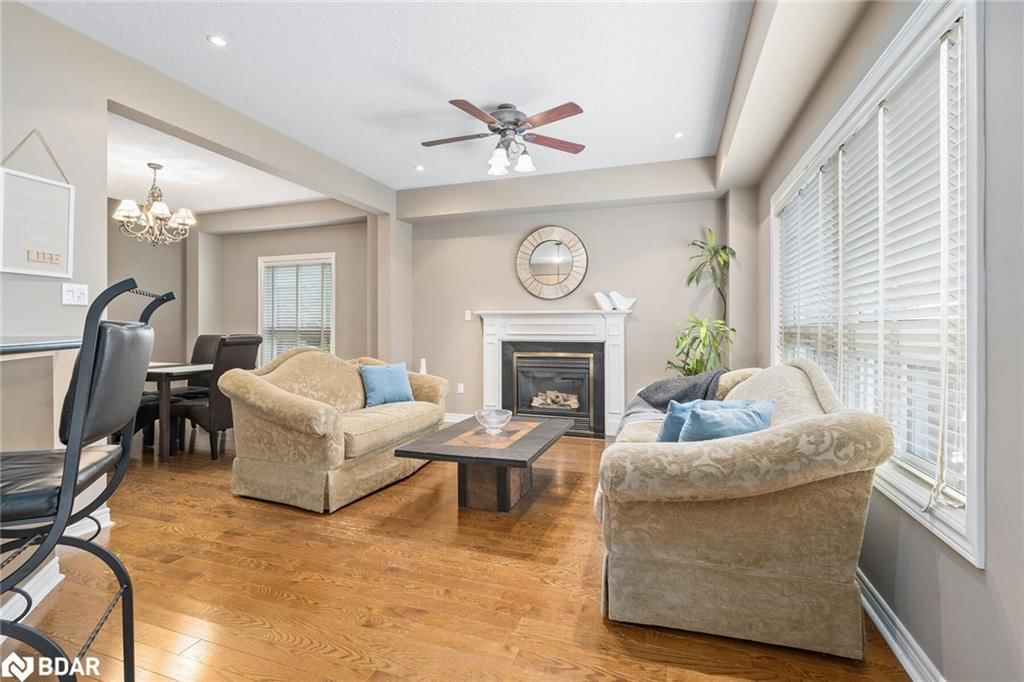 Single Family Residence sold at 49 Lawlor Street, Georgetown, ON, L7G 6B8 - GE Georgetown - MLS: 40739639