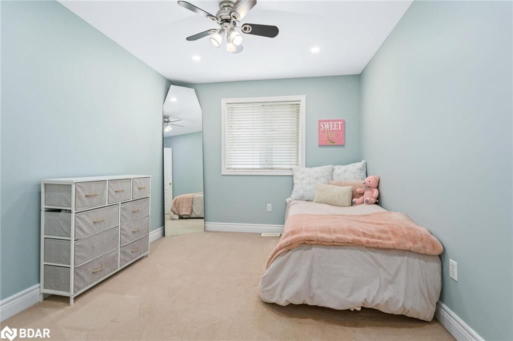 Single Family Residence sold at 49 Lawlor Street, Georgetown, ON, L7G 6B8 - GE Georgetown - MLS: 40739639