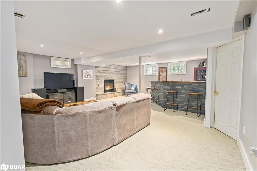 Single Family Residence sold at 49 Lawlor Street, Georgetown, ON, L7G 6B8 - GE Georgetown - MLS: 40739639