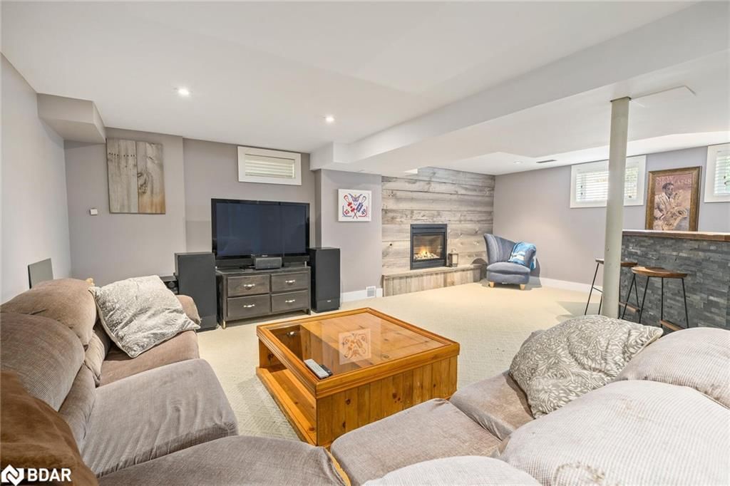 Single Family Residence sold at 49 Lawlor Street, Georgetown, ON, L7G 6B8 - GE Georgetown - MLS: 40739639