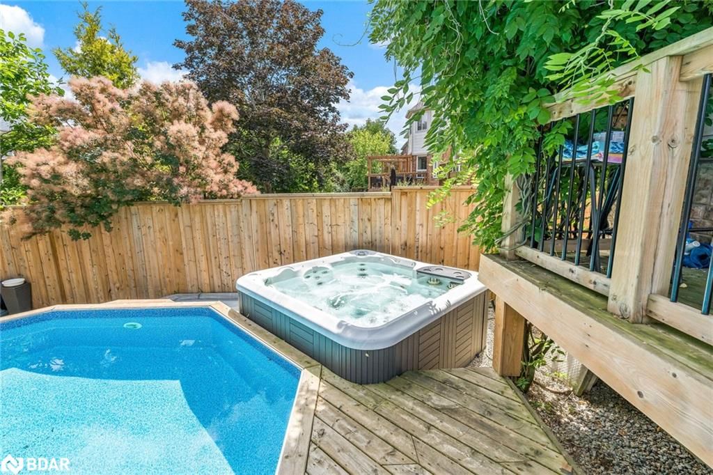 Single Family Residence sold at 49 Lawlor Street, Georgetown, ON, L7G 6B8 - GE Georgetown - MLS: 40739639