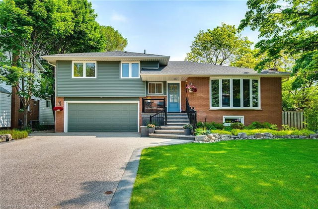 421 Southland Crescent