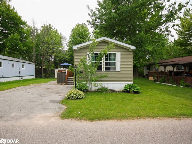 23 Georgian Glen Drive