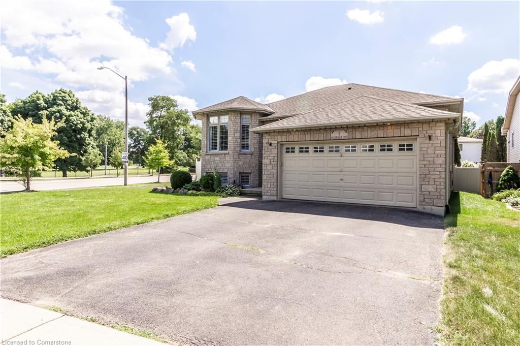 Single Family Residence for sale at 1 Mccormick Way, Brantford, Myrtleville South, N3V 1E6 - MLS: 40739793
