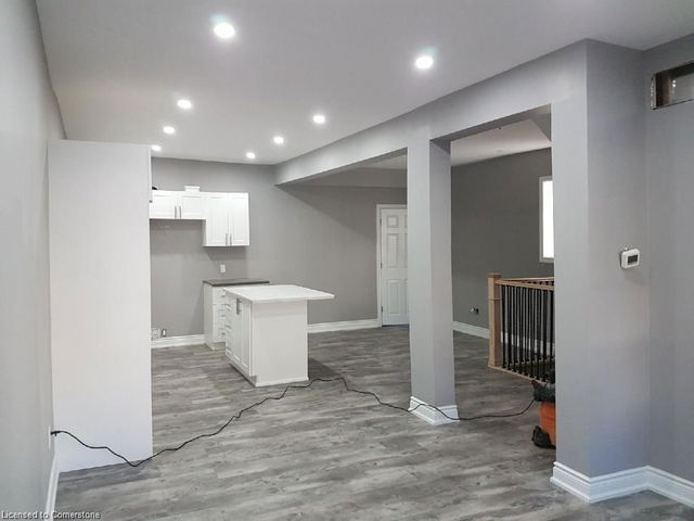 Main - 24 Avalon Place