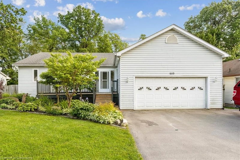 609 Oakes Drive, Fort Erie, Ontario
