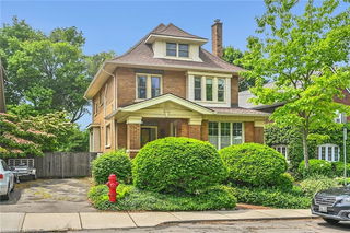 40 Undermount Avenue