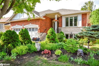 5 Meadowood Drive