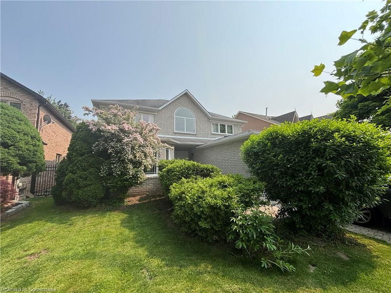 1202 Ballantry Road, Oakville, Ontario