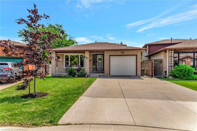 182 Solomon Crescent