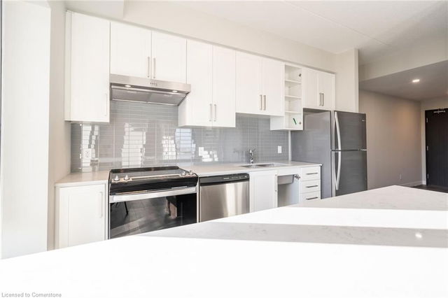 2014 - 15 Queen Street S