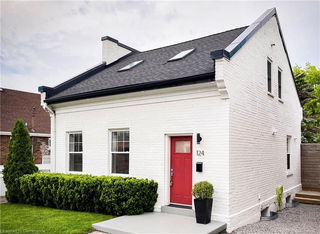 124 Locke Street N