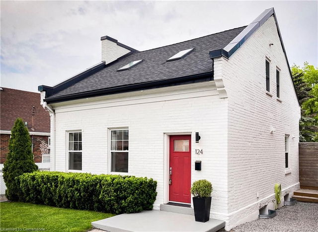 124 Locke Street N