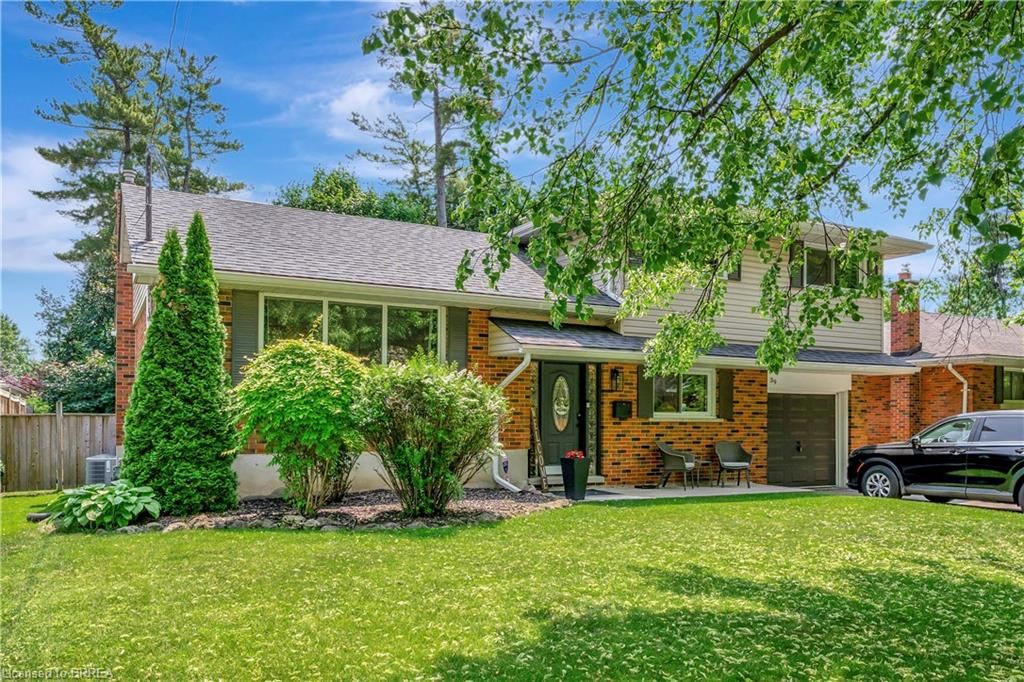 Single Family Residence for sale at 39 Pusey Boulevard, Brantford, Grand Woodlands, N3R 2S1 - MLS: 40741401