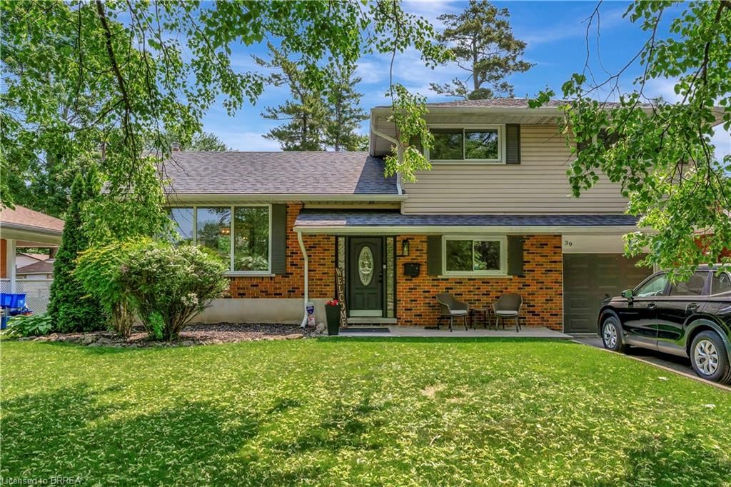Single Family Residence for sale at 39 Pusey Boulevard, Brantford, Grand Woodlands, N3R 2S1 - MLS: 40741401