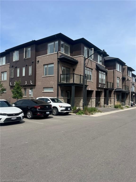 72 - 575 Woodward Avenue