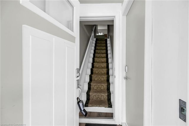 Upper - 329 Park Street W