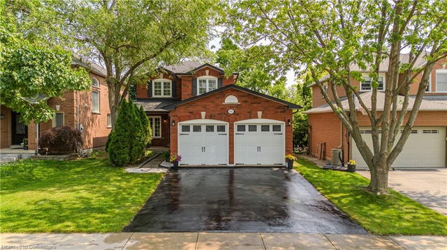 561 Phoebe Crescent