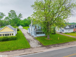 967 Niagara Parkway