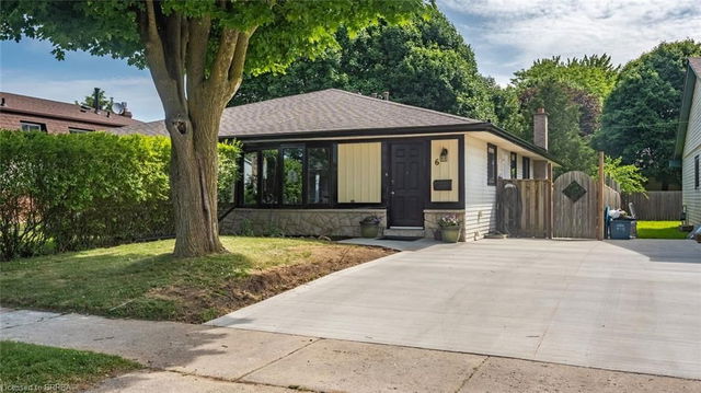 6 Beechwood Avenue
