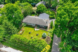 4306 Lakeshore Road