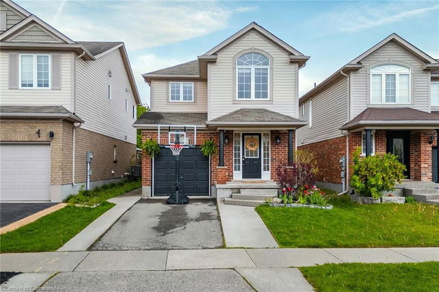 453 Beaumont Crescent