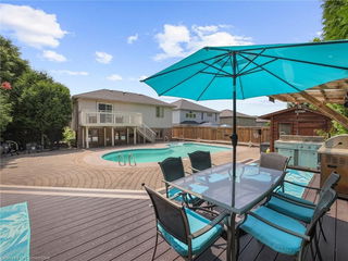 43 Hahn Valley Place