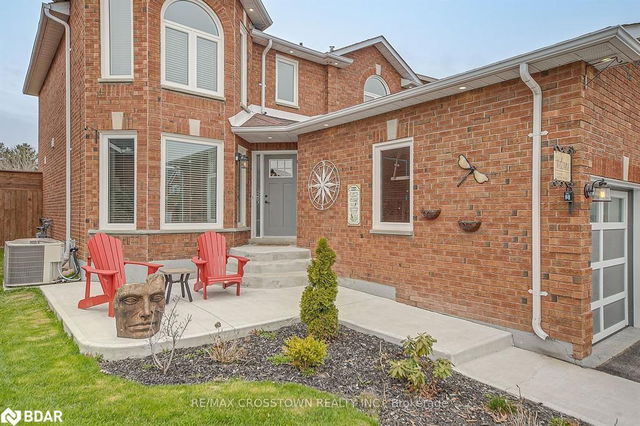 92 Golden Meadow Road