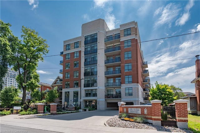 404 - 399 Queen Street S