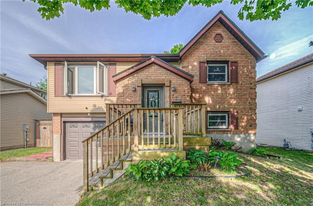 735 Elgin Street N