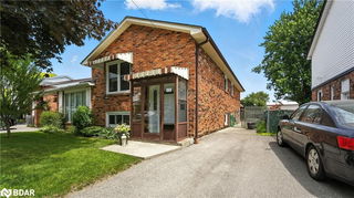 390 Daralea Heights